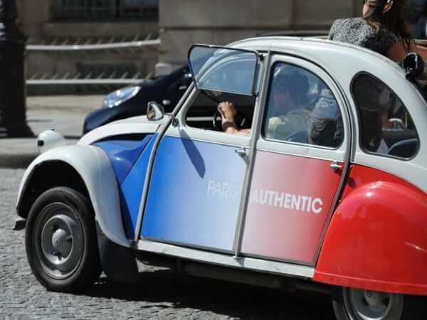 Romantic Paris in a Vintage Citroën 2CV